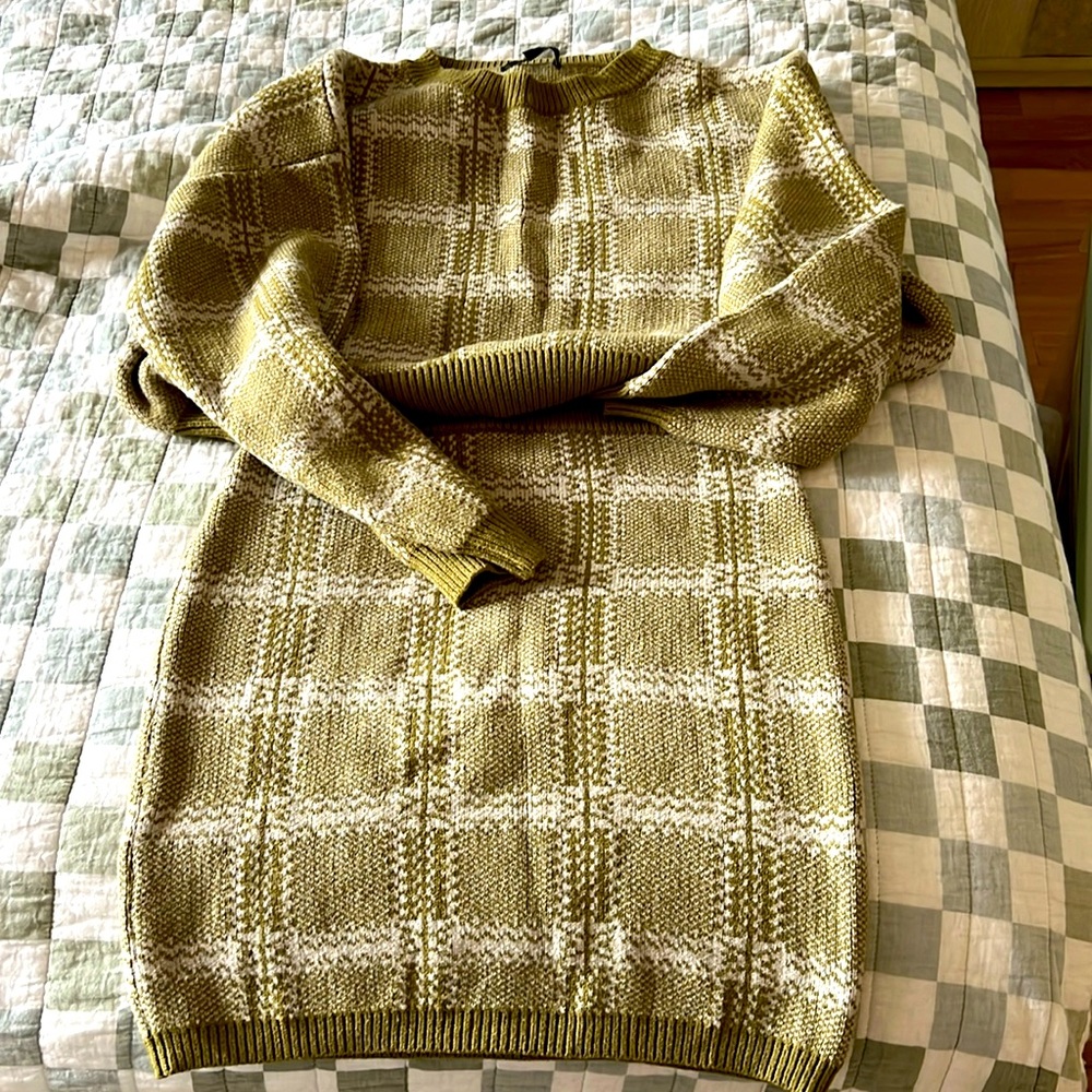 Lulu’s Green 2-piece set size M